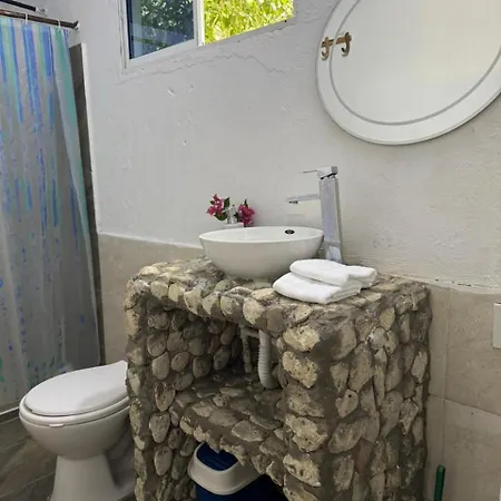 Сasa de vacaciones Kalaia, Completamente Privada Con Jacuzzi A Un Minuto De La Playa
